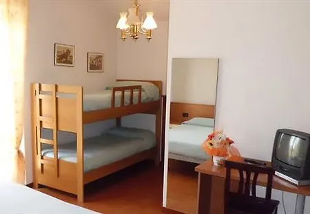 Hotell Canella 2*